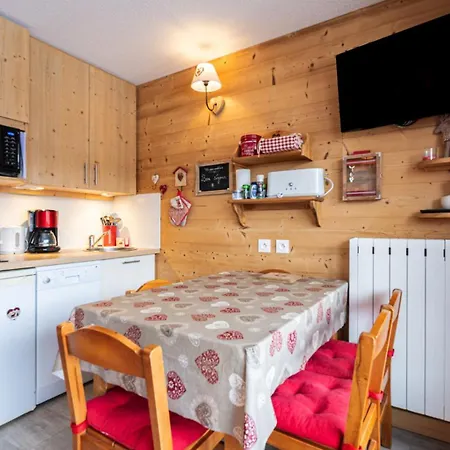 Appartement Les Eterlous N35 - 2p4 *